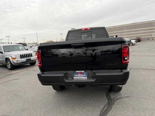 2026 RAM 2500 Tradesman Crew Cab 4x4 6'4' Box