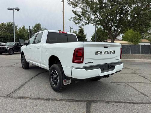 2025 RAM 2500 Laramie Crew Cab 4x4 6'4' Box