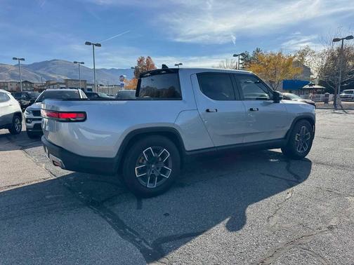 2022 Rivian R1T Adventure