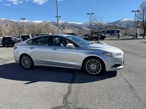 2014 Ford Fusion Hybrid SE