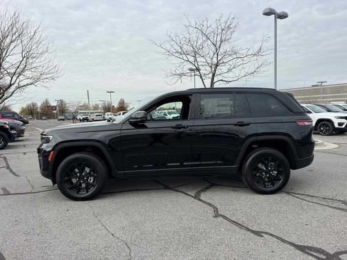 2025 Jeep Grand Cherokee Altitude