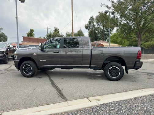 2025 RAM 2500 Laramie Crew Cab 4x4 6'4' Box
