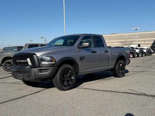 2022 RAM 1500 Classic Warlock Quad Cab 4x4 6'4' Box