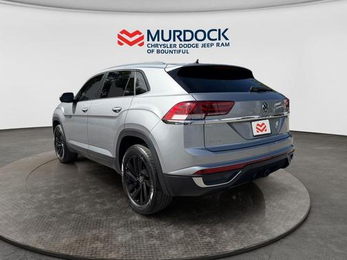 Pyrite Silver Metallic 2023 Volkswagen Atlas Cross Sport 3.6L V6 SE w/Technology