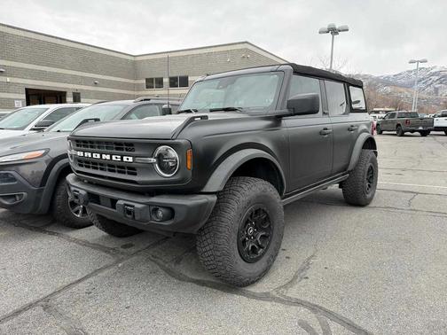 2022 Ford Bronco Black Diamond