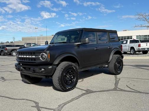 2022 Ford Bronco Black Diamond