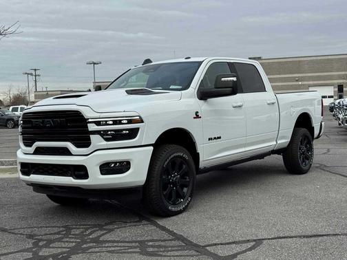 2025 RAM 2500 Laramie Crew Cab 4x4 6'4' Box