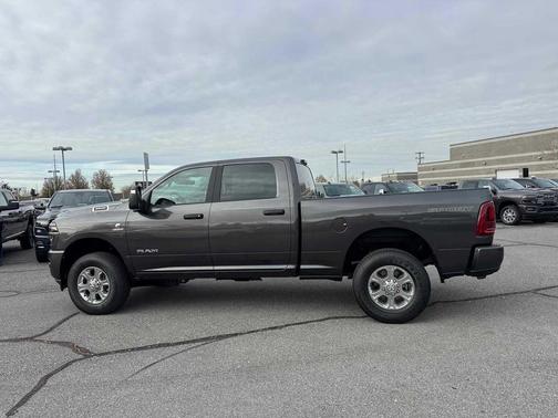 2026 RAM 3500 Big Horn Crew Cab 4x4 6'4' Box