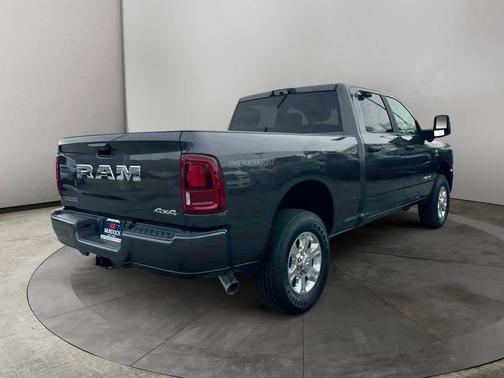 2026 RAM 3500 Big Horn Crew Cab 4x4 6'4' Box