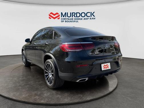 Obsidian Black Metallic 2022 Mercedes-Benz GLC 300 4MATIC Coupe
