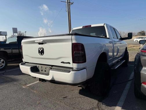 2021 RAM 2500 Big Horn Crew Cab 4x4 6'4' Box