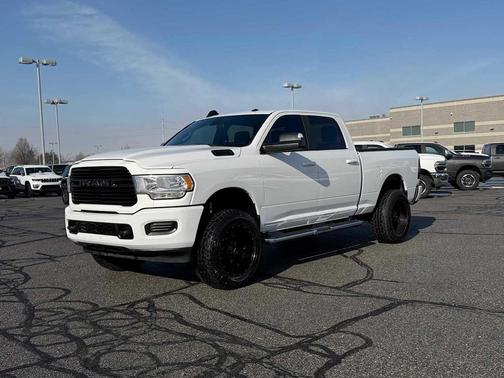 2021 RAM 2500 Big Horn Crew Cab 4x4 6'4' Box
