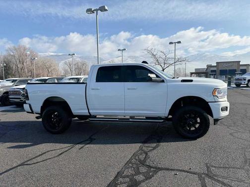 2021 RAM 2500 Big Horn Crew Cab 4x4 6'4' Box
