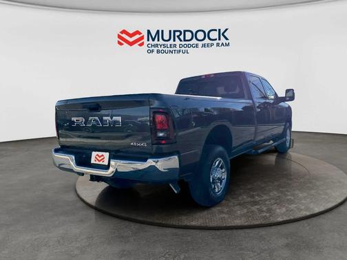 2026 RAM 2500 Tradesman Crew Cab 4x4 8' Box