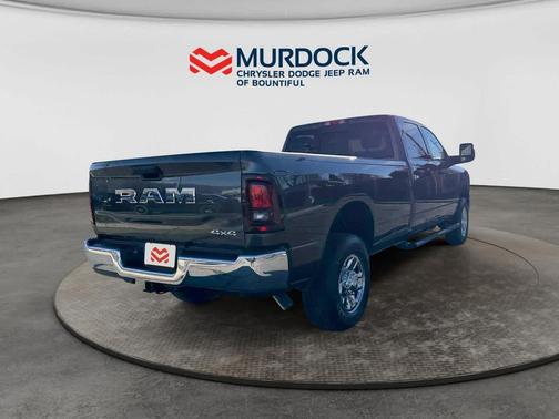 2026 RAM 2500 Tradesman Crew Cab 4x4 8' Box