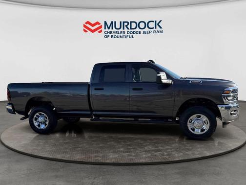 2026 RAM 2500 Tradesman Crew Cab 4x4 8' Box