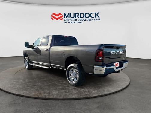 2026 RAM 2500 Tradesman Crew Cab 4x4 8' Box