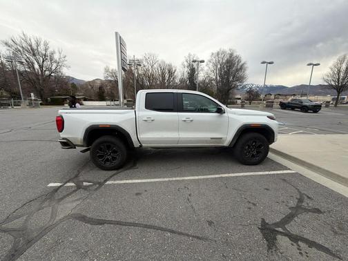 2025 GMC Canyon Elevation