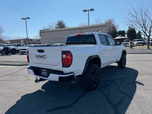 2025 GMC Canyon Elevation