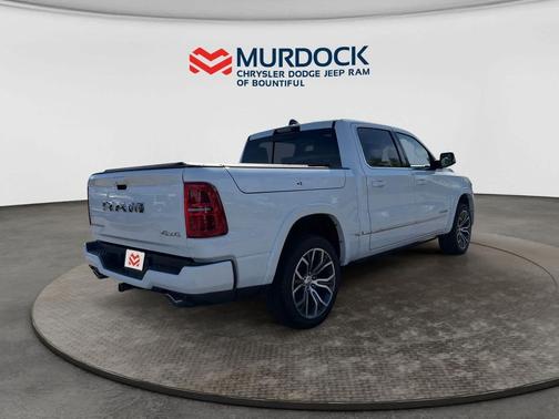 Ivory White Tri-Coat Pearlcoat 2026 RAM 1500 ST