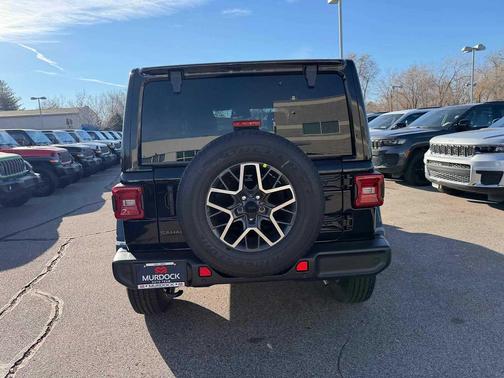 2026 Jeep Wrangler 4-Door Sahara 4x4