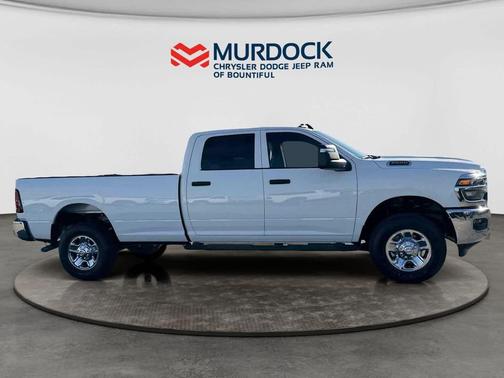 2026 RAM 2500 Tradesman Crew Cab 4x4 8' Box