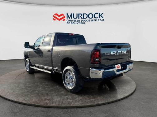 2026 RAM 2500 Tradesman Crew Cab 4x4 6'4' Box