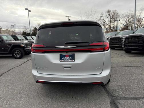 2026 Chrysler Pacifica L