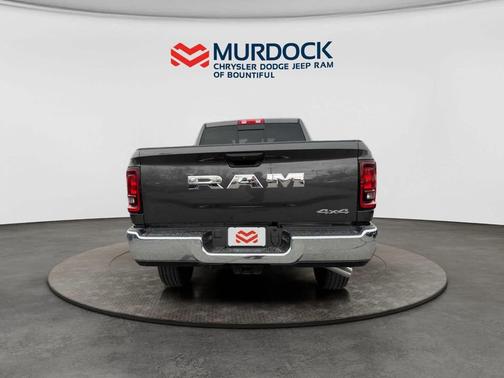 2026 RAM 2500 Tradesman Crew Cab 4x4 6'4' Box