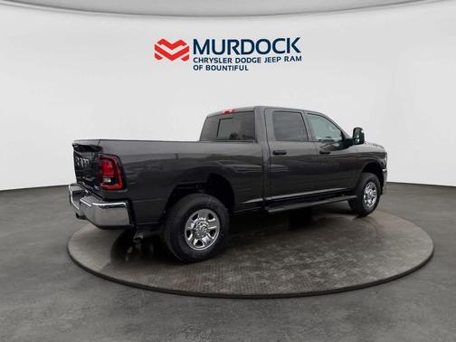 2026 RAM 2500 Tradesman Crew Cab 4x4 6'4' Box