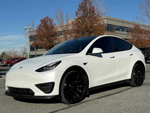 2023 Tesla Model Y AWD