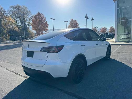 2023 Tesla Model Y AWD