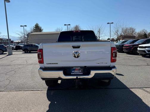 2022 RAM 3500 Laramie Crew Cab 4x4 6'4' Box