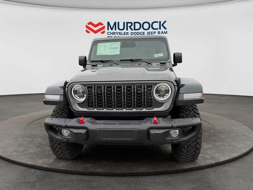 Granite Crystal Metallic Clearcoat 2026 Jeep Gladiator Rubicon