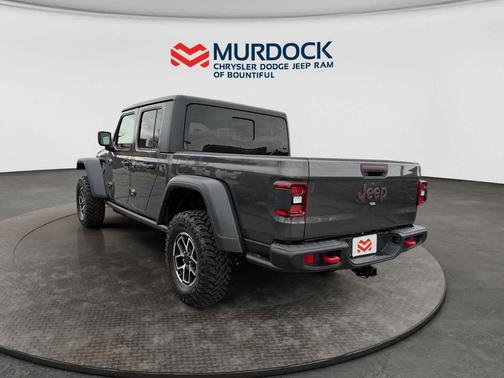 Granite Crystal Metallic Clearcoat 2026 Jeep Gladiator Rubicon