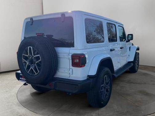 2026 Jeep Wrangler 4-Door Sahara 4x4