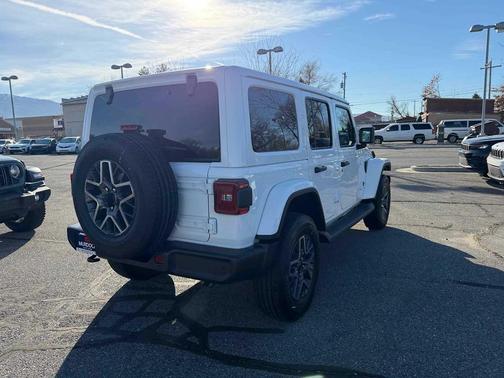 2026 Jeep Wrangler 4-Door Sahara 4x4