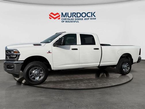 2026 RAM 2500 Tradesman Crew Cab 4x4 8' Box