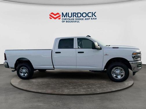2026 RAM 2500 Tradesman Crew Cab 4x4 8' Box