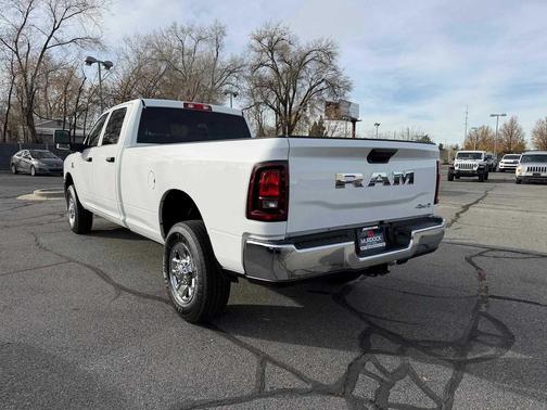 2026 RAM 2500 Tradesman Crew Cab 4x4 8' Box