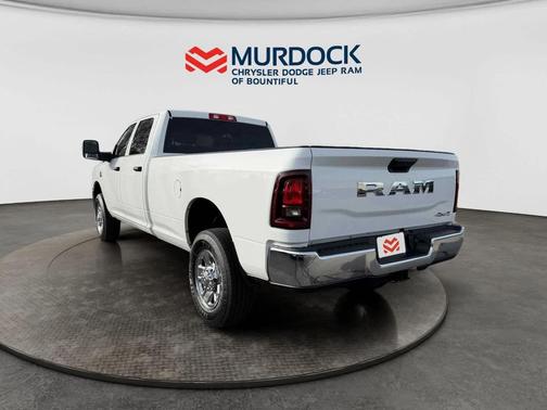 2026 RAM 2500 Tradesman Crew Cab 4x4 8' Box