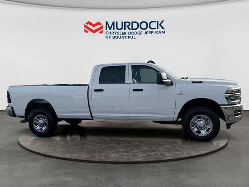 2026 RAM 2500 Tradesman Crew Cab 4x4 8' Box