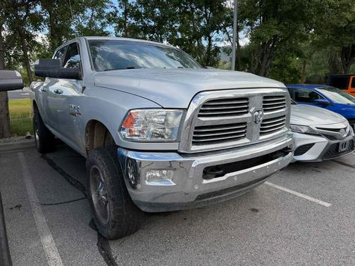 Bright Silver Metallic Clearcoat 2018 RAM 2500 Big Horn Crew Cab 4x4 6'4' Box