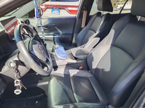 2023 Toyota Venza XLE