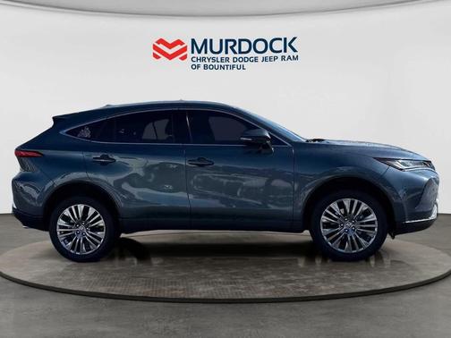 2023 Toyota Venza XLE