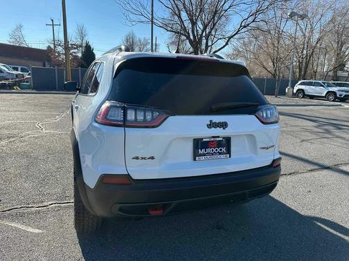 2022 Jeep Cherokee Trailhawk