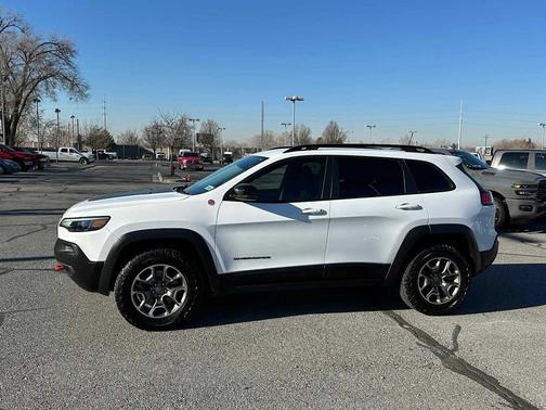 2022 Jeep Cherokee Trailhawk
