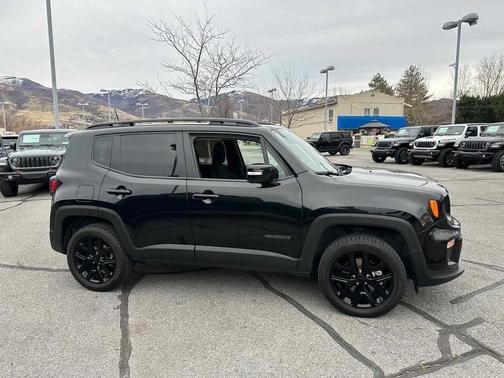 2023 Jeep Renegade Altitude