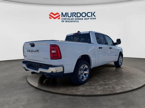 Bright White Clearcoat 2026 RAM 1500 Big Horn/Lone Star