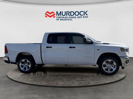 Bright White Clearcoat 2026 RAM 1500 Big Horn/Lone Star